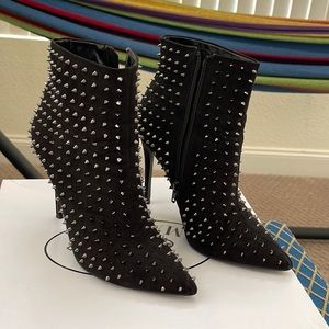 Steve Madden boots